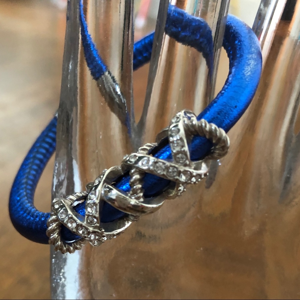 **like new** Brighton blue leather bracelet